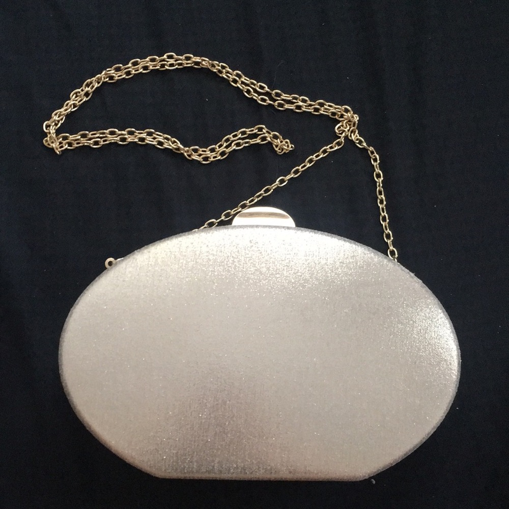 Gold clutch